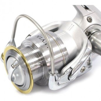 Катушка безынерционная DAIWA Luvias 2000 (07)